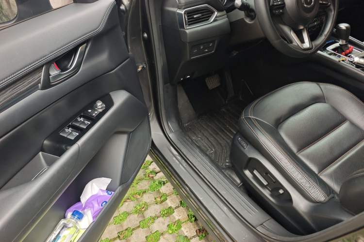 Used Mazda CX-5 2017 2.0L Automatic 2WD Smart Enjoyment Version China V Standard Driver Seat