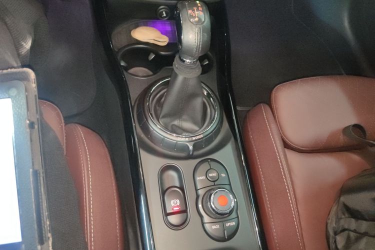 Used MINI Clubman 2016 Revised Version 1.5T COOPER Connoisseur Edition