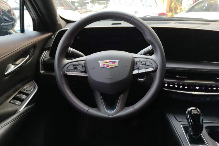 Used Cadillac XT4 2024 Facelift 28T Two-Wheel-Drive Luxury Version Steering Wheel