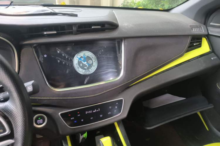 Used SWM Iron Man 2021 1.5T Automatic Star Edition Audio And AC Panel