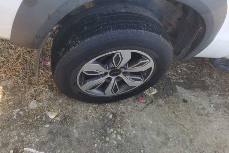 Used JAC T8 2018 2.0T Diesel Two-Wheel Drive Prestige Version Big Double HFC4DB2-1D1
