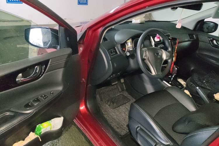 Used Nissan Tiida 2019 1.6L CVT Smart Drive Version China VI Standard