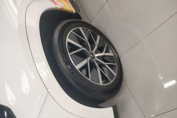 Used GAC Trumpchi Xiangwang S7 2025 180km Ultra All-Wheel Drive LiDAR Edition Left Front Wheel Hub
