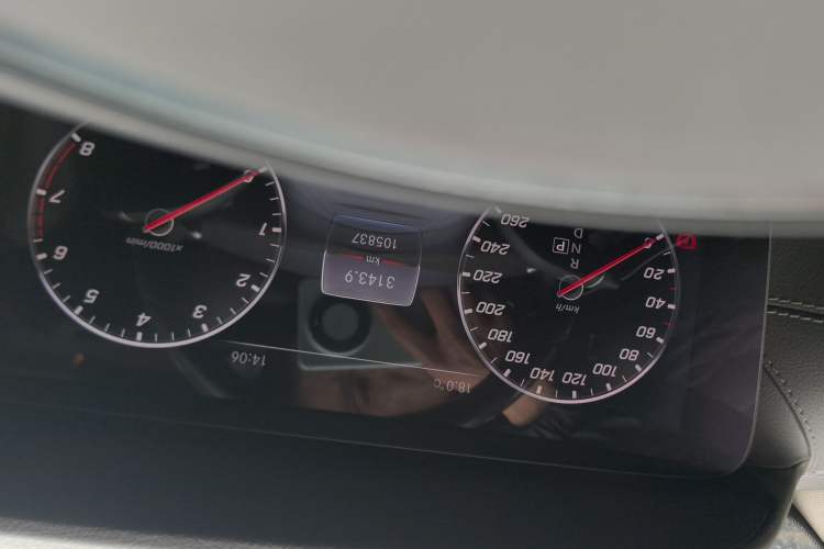 Used Mercedes-Benz E-Class 2017 E 300 L Luxury Model Odometer Close Up