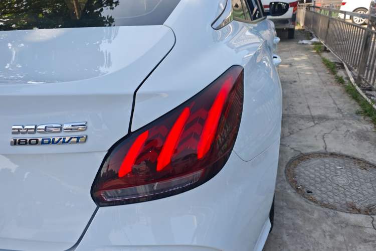 Used MG 5 2023 180 DVVT CVT Fashion Edition