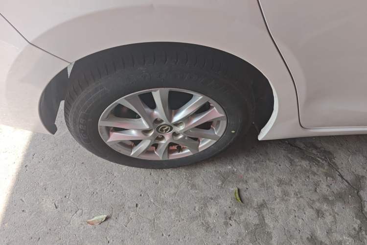 Used Mazda 3 Axela 2017 Sedan 1.5L Automatic Luxury Model Emission Standard China V Right Rear Wheel Hub