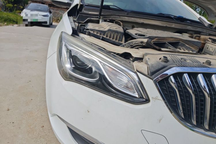 Used Buick GT 2015 15N Automatic Elite Version Right Front Headlight