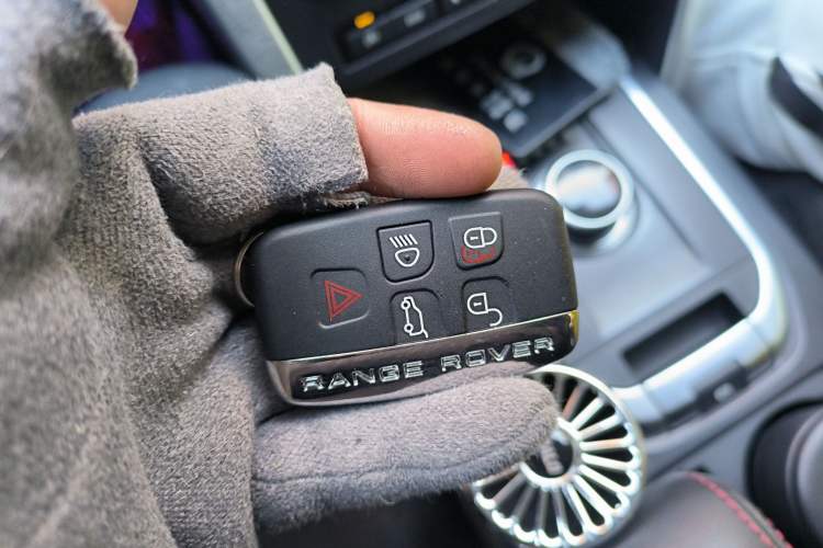 Used Land Rover Discovery Sport 2015 2.0T SE
