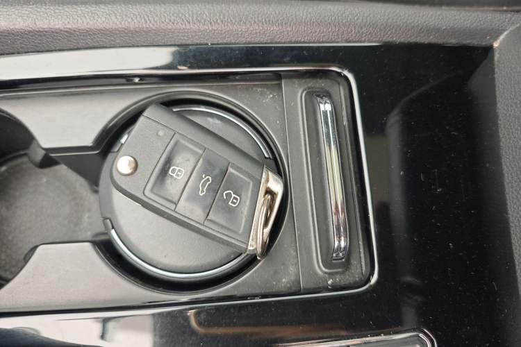 Used Volkswagen Teramont 2019 380TSI Four-Wheel Drive Luxury Version China VI Standard Vehicle Key