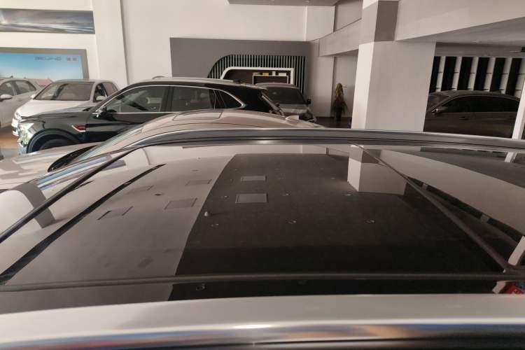 Used Hongqi HS5 2023 2.0T Qixiang Pro Edition