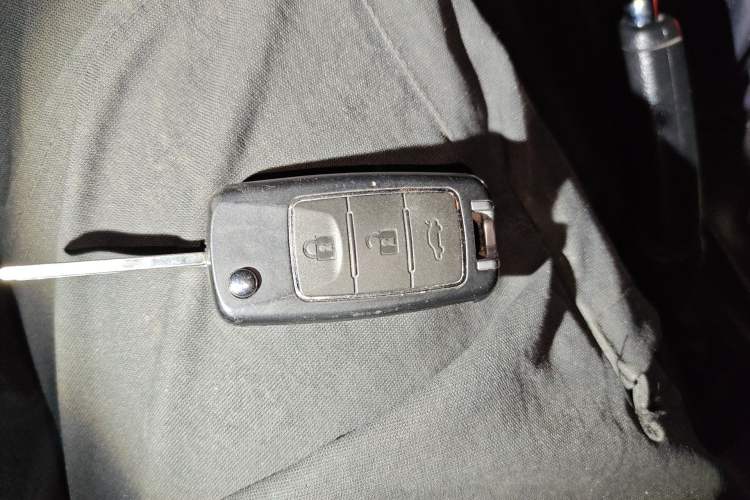 Used FORTHING Lingzhi 2024 M5 1.6L Standard 5-Seater CNG