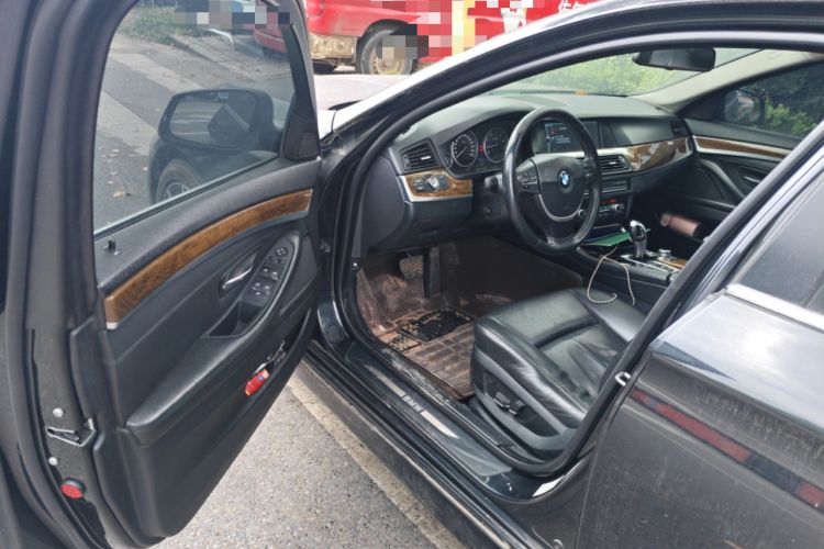 Used BMW 5 Series 2011 528Li Leading Model