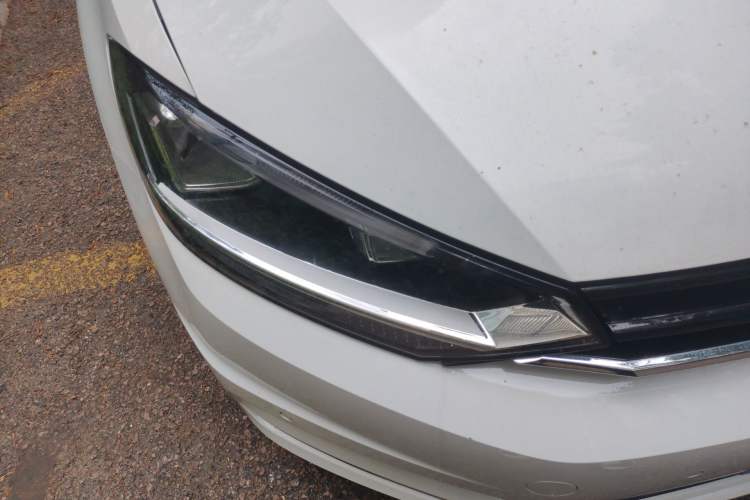 Used Volkswagen Touran 2018 Volkswagen Touran L 280TSI DSG Comfort Edition 7 Seats China V Emission Standard Right Front Headlight