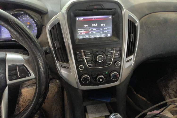 Used JMC Yuhu 7 2017 2.4T Classic Edition Diesel 4x4 Luxury Version JX4D24A5L