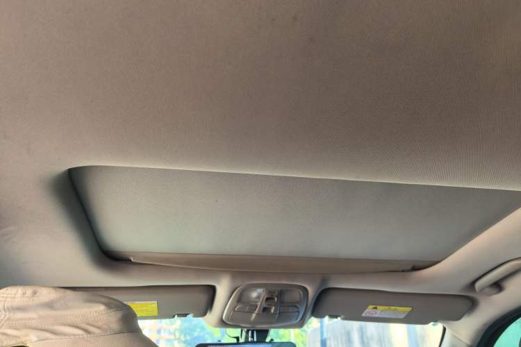 Used SAIC MAXUS T90 2021 2.0T Single-Turbo Automatic Two-Wheel Drive High-Ride Elite Version with Extended Cabin
