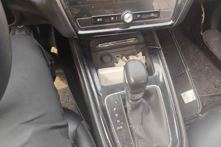 Used Roewe i5 2020 1.5L Automatic 4G Connect Luxury Flagship Edition