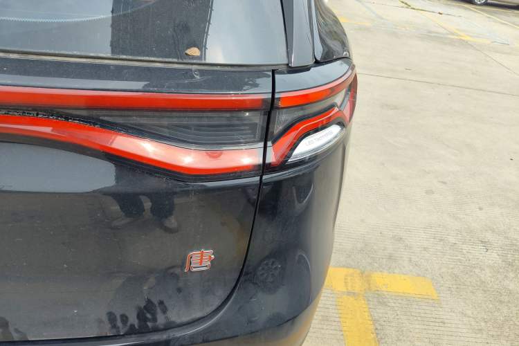 Used BYD Tang 2018 2.0T Automatic Smart Connect Prestige 7-Seater China V Standard
