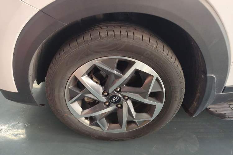 Used Hyundai Tucson 2019 280TGDi Dual-Clutch Two-Wheel Drive Fashion Edition China VI Standard Exterior 4