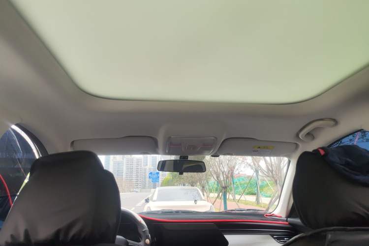 Used CHANGAN OSHAN X7 PLUS 2023 Enjoy Edition 1.5T Automatic Smart Version Headliner