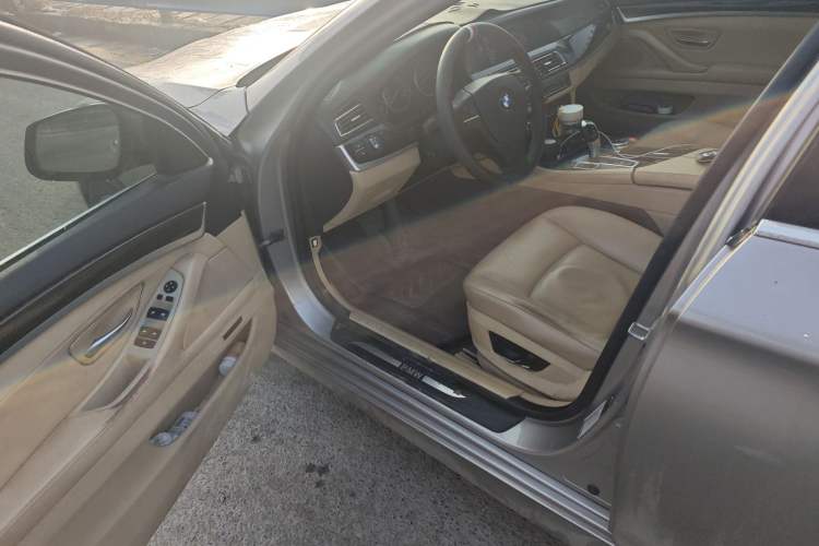 Used BMW 5 Series 2013 530Li Leading Model Driver Seat