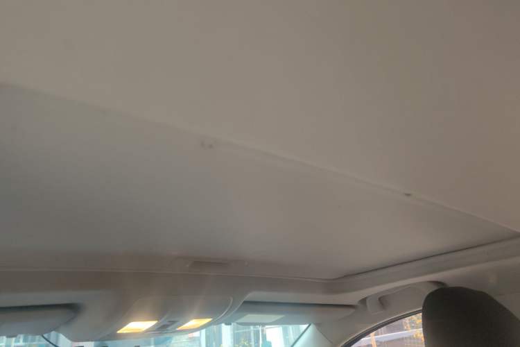 Used Mazda 3 Axela 2016 Sedan 1.5L Automatic Luxury Model Headliner