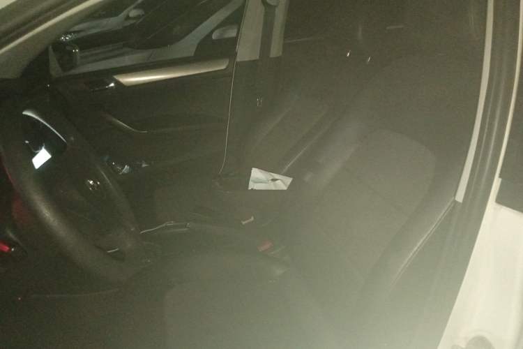 Used Volkswagen Santana 2015 1.6L Automatic Comfort Edition
