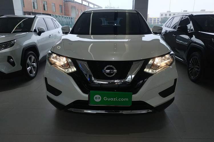 Used Nissan X-Trail 2023 Classic 2.0L Two-Wheel Drive Smart Connect & Comfort Edition
