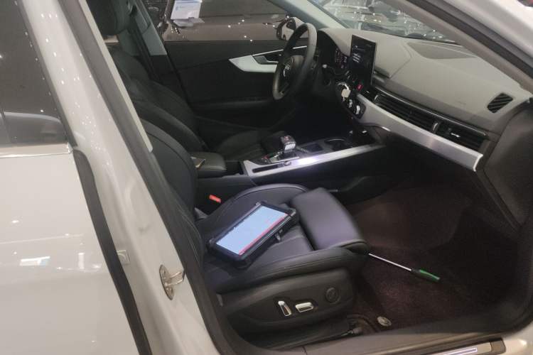 Used Audi A4L 2024 40 TFSI Fashion Dynamic Model