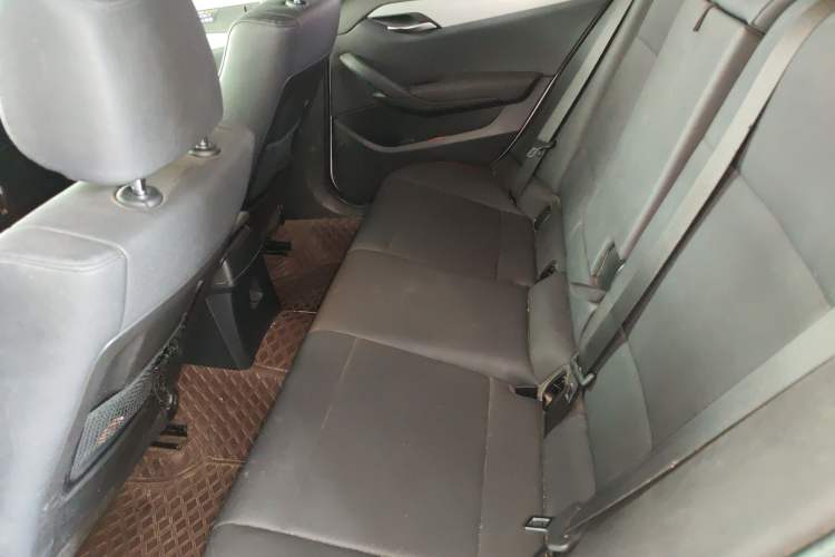 Used BMW X1 2014 sDrive18i Leading Model
