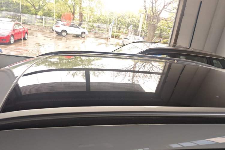 Used Land Rover Discovery Sport 2022 249 PS Metropolitan Edition 5 Seats Roof