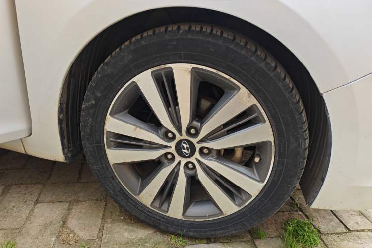 Used Hyundai Mistra 2016 1.8L Automatic Smart GLS
