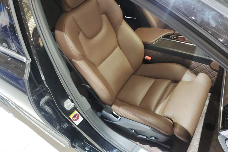 Used Volvo S90 2022 B5 Zhiyuan Luxury Edition