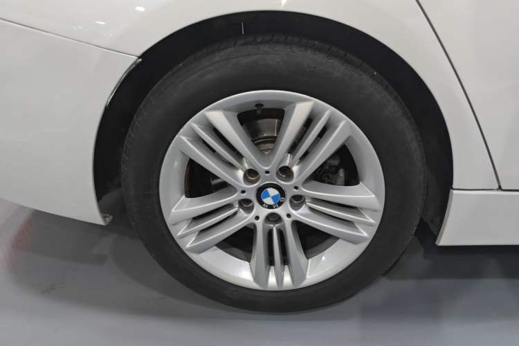 Used BMW 3 Series 2017 320Li Fashion Model
