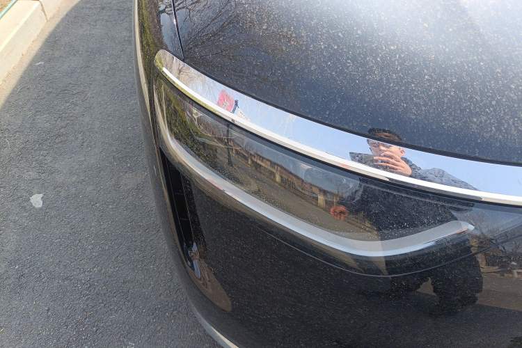 Used Hima AITO M8 2025 Extended-Range Max+ Version 53.4 kWh 6-Seater Edition Right Front Headlight