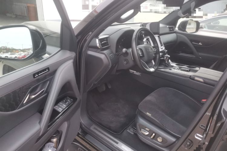 Used Lexus LX 2022 LX600 Ultra Luxury 4-Seat U.S. Specification