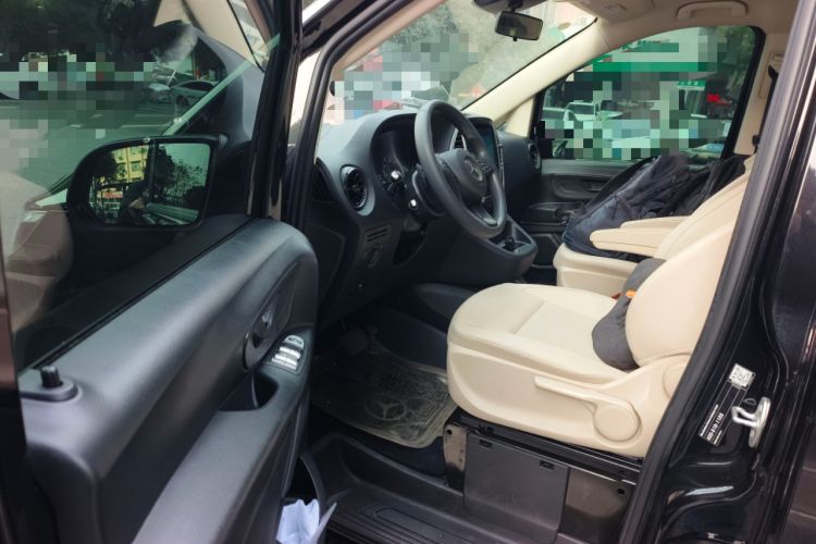 Used Mercedes-Benz Vito 2023 2.0T Elite Version 7 Seats