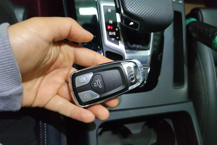 Used Audi Q5L 2024 45 TFSI Luxury Dynamic Model Vehicle Key