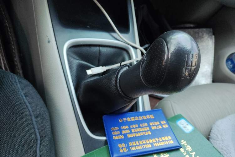 Used Nissan Tiida 2011 1.6L Manual Smart Version Gear Lever