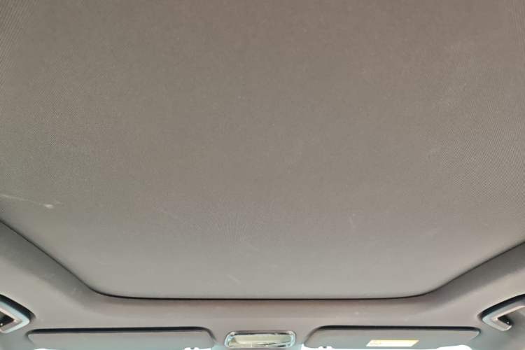Used Lynk & Co 08 EM-P 2023 120km Long-Range Pro Headliner
