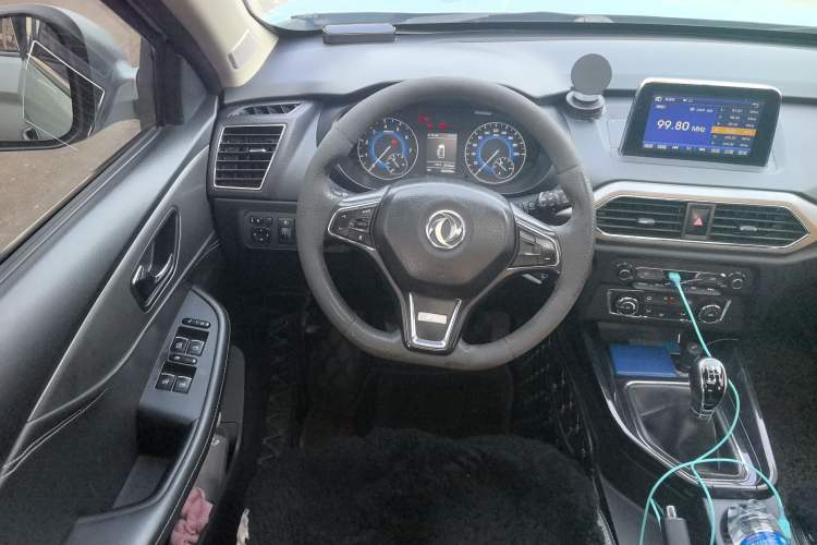 Used Dongfeng Fengon S560 2018 1.8L Manual Comfort 5-Seater China V Standard