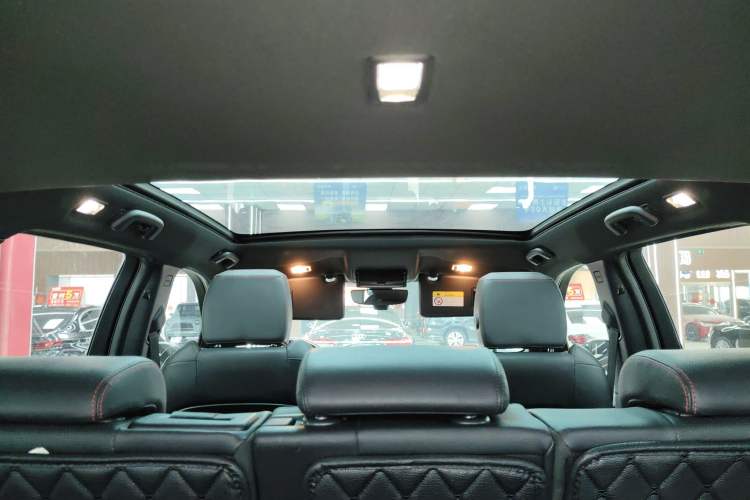 Used Land Rover Discovery Sport 2020 249 PS R-Dynamic Performance Tech Edition 7 Seats
