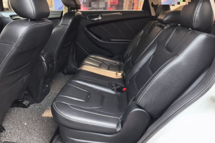 Used Dongfeng Fengon 580 2017 1.8L Manual Comfort Model Left Rear Seat