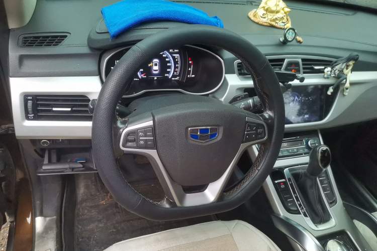 Used Geely Auto Emgrand X7 Sport 2016 1.8TD Automatic ZhiZun Version
