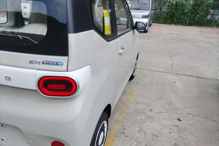 Used Wuling Hongguang MINIEV 2024 3rd Generation 215km Youth Edition