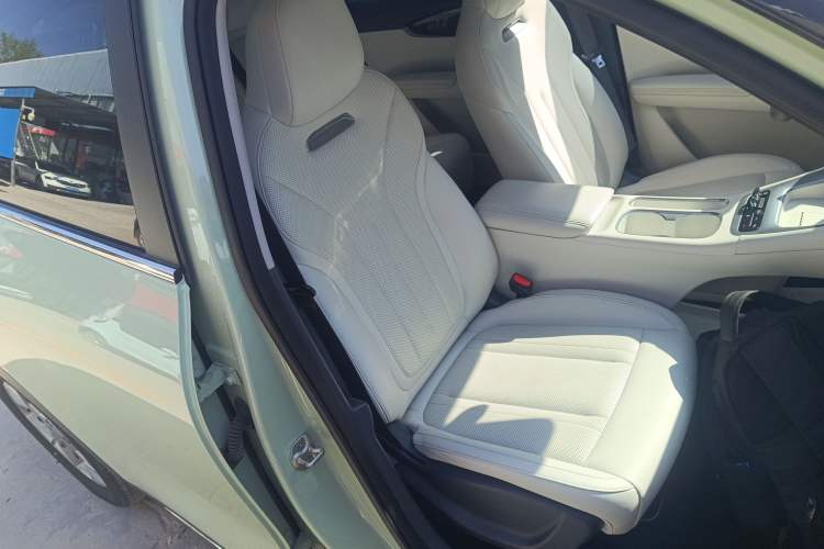 Used Geely Galaxy Geome 2025 UP 410km Exploration+ Edition
