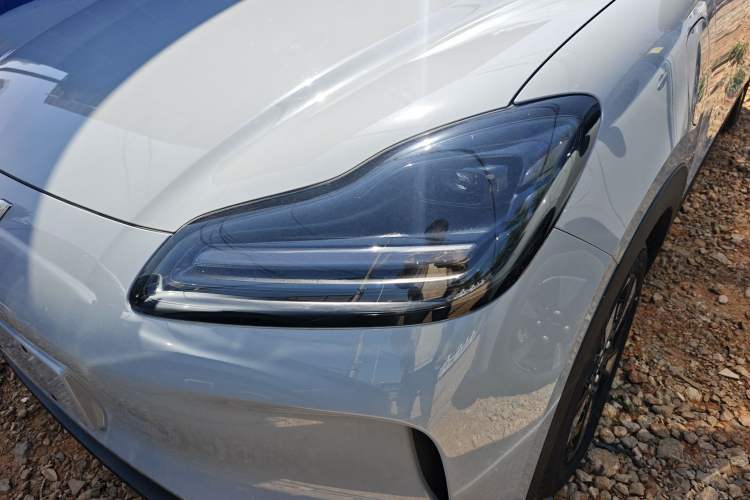 Used Wuling Bingo PLUS 2024 510 km Range 5-Seater Version Left Front Headlight