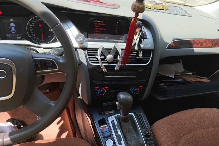 Used Audi A4L 2010 2.0 TFSI Luxury Model