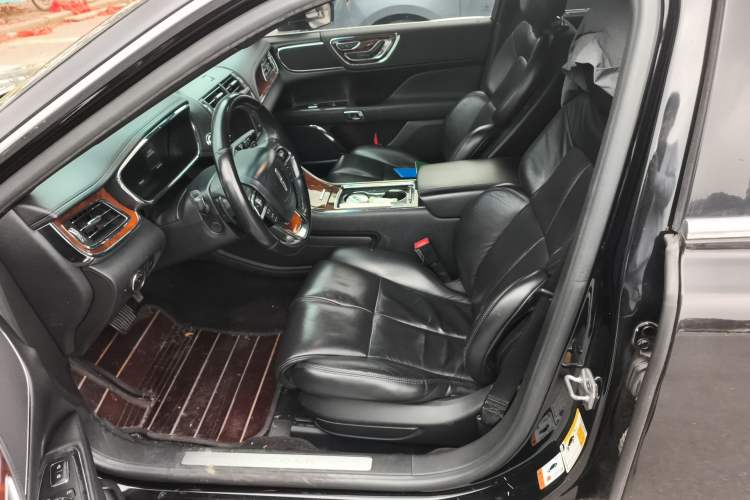 Used Lincoln Continental 2017 2.0T Two-Wheel-Drive Luxury Edition Left Front Seat