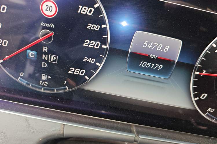 Used Mercedes-Benz E-Class 2016 E 200 L Sport Edition
