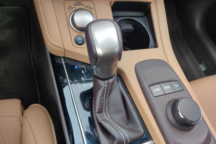 Used Lexus ES 2015 200 Elite Edition Gear Lever